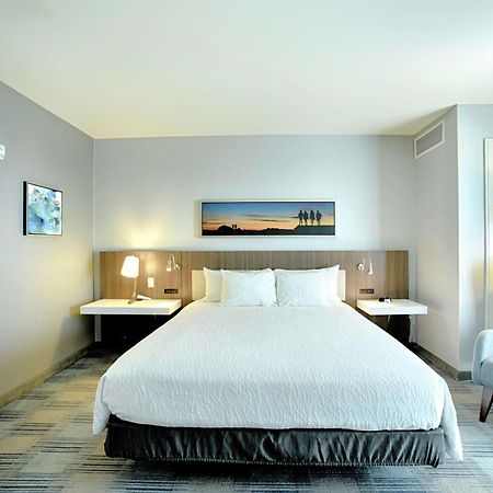 Hilton Garden Inn Santa Barbara/Goleta Екстериор снимка
