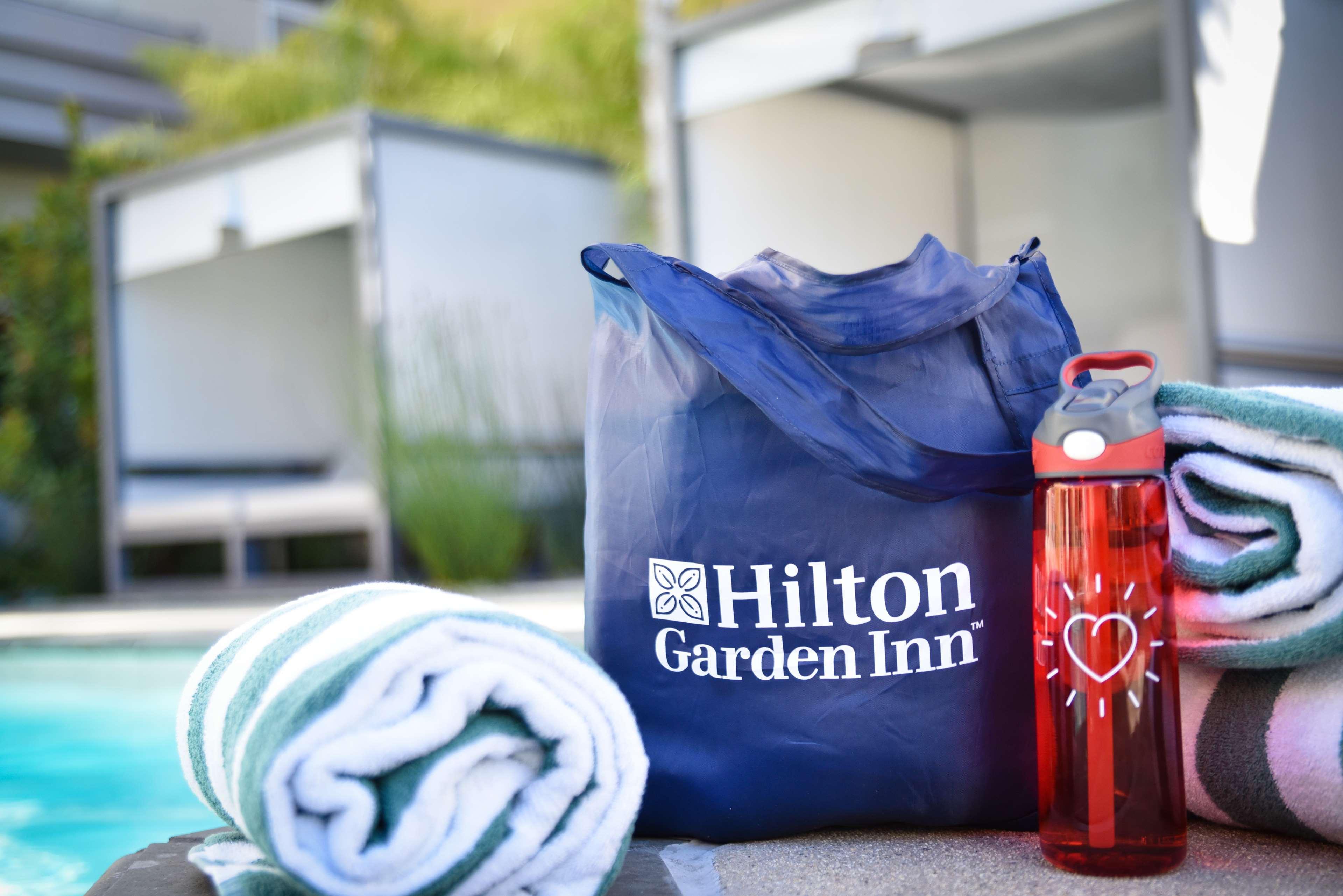 Hilton Garden Inn Santa Barbara/Goleta Екстериор снимка