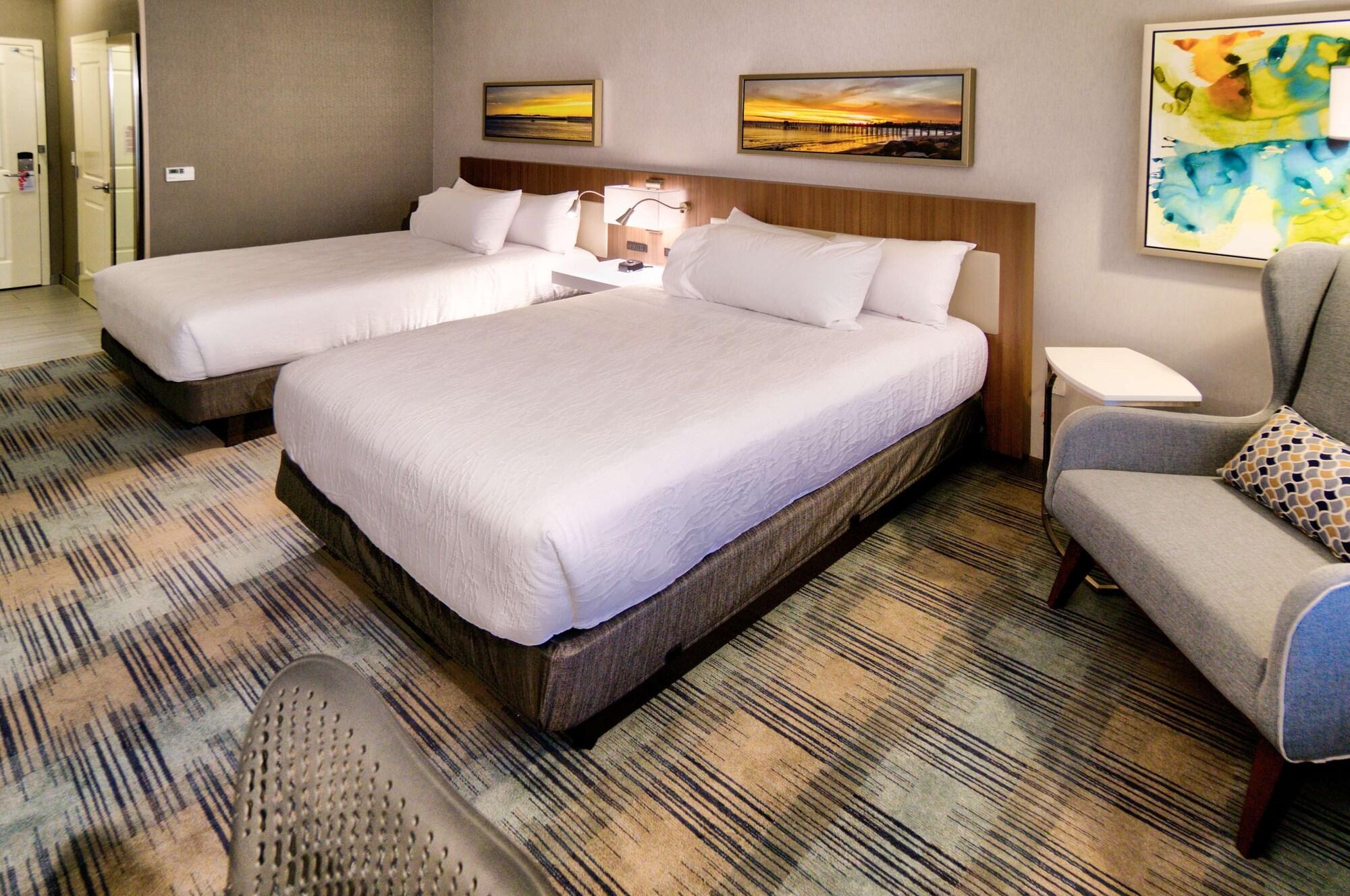 Hilton Garden Inn Santa Barbara/Goleta Екстериор снимка
