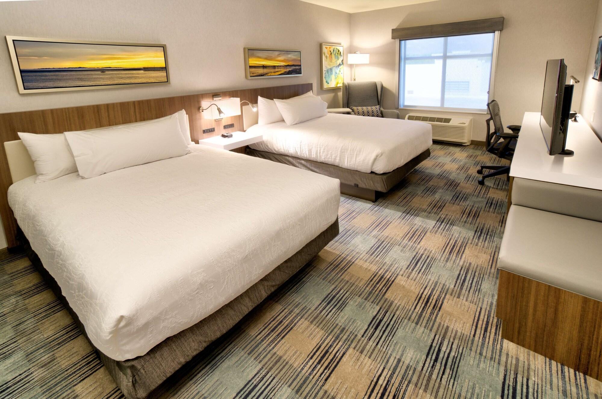 Hilton Garden Inn Santa Barbara/Goleta Екстериор снимка
