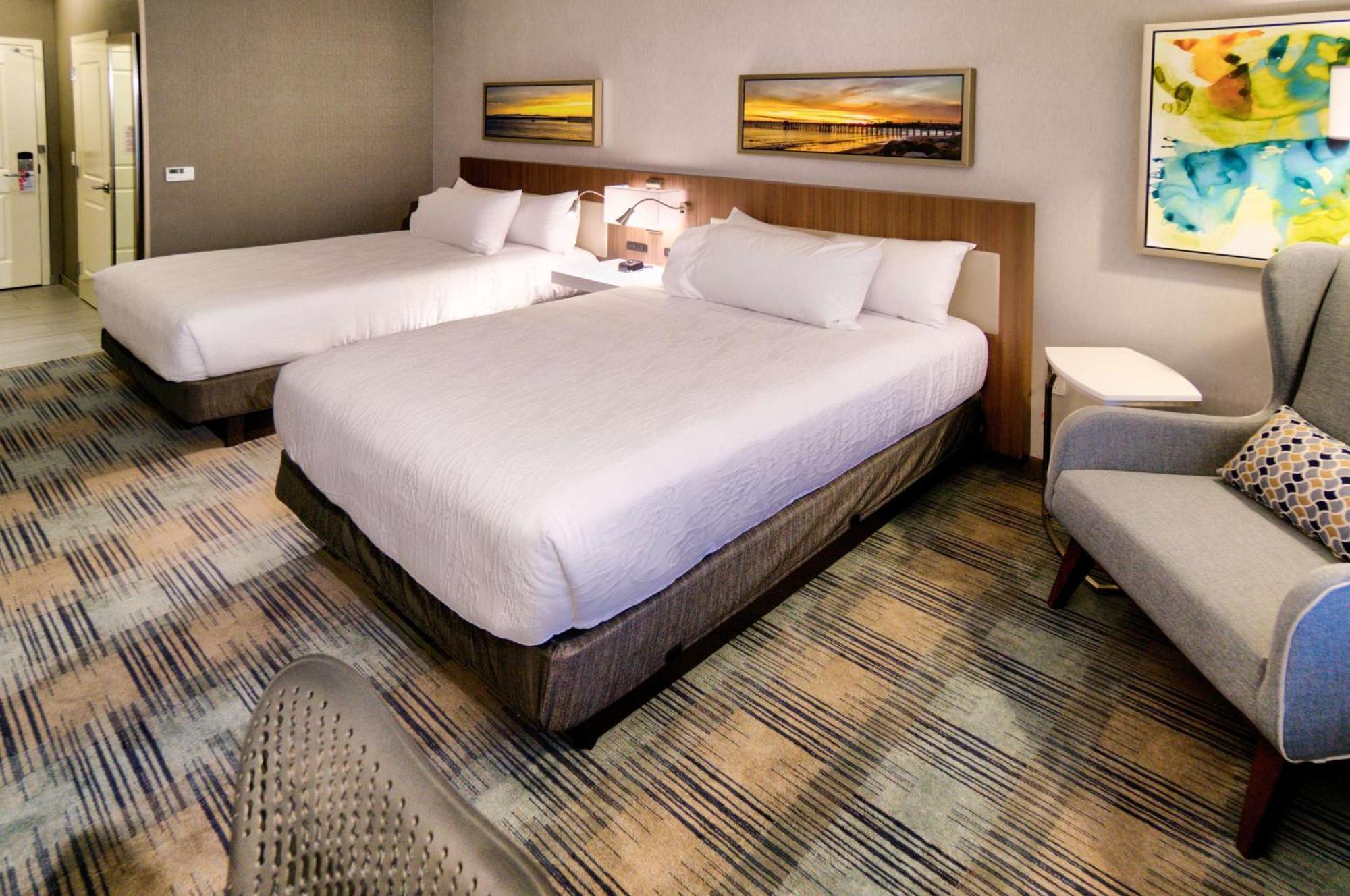 Hilton Garden Inn Santa Barbara/Goleta Екстериор снимка